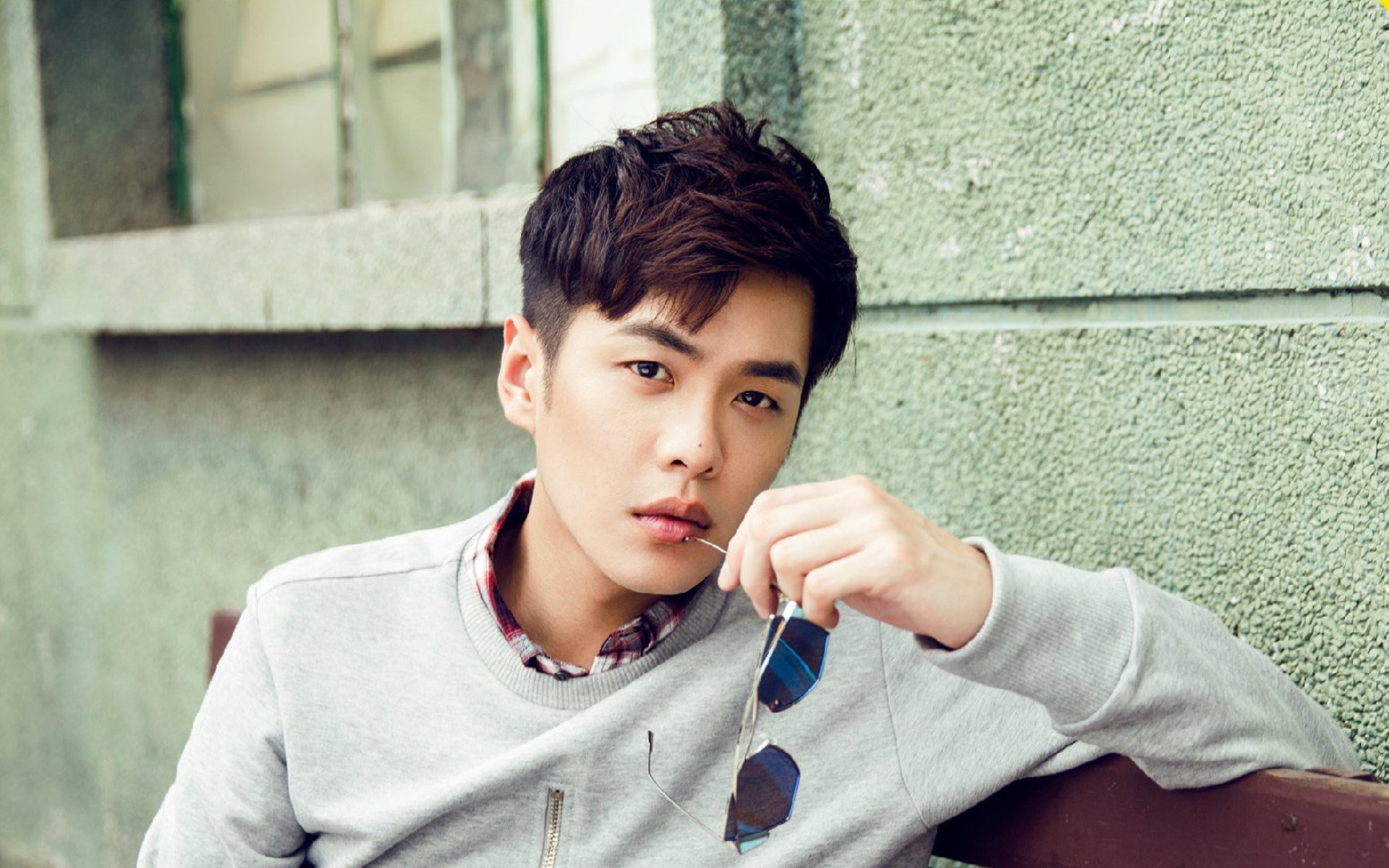 爱游戏-世界杯逆天绝杀：英雄救场，创造奇迹！，世界杯十大经典绝杀