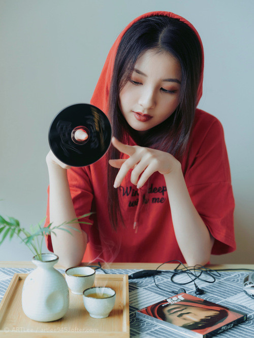 科斯决赛精彩瞬间成为赛场焦点,科斯决赛精彩瞬间成为赛场焦点视频