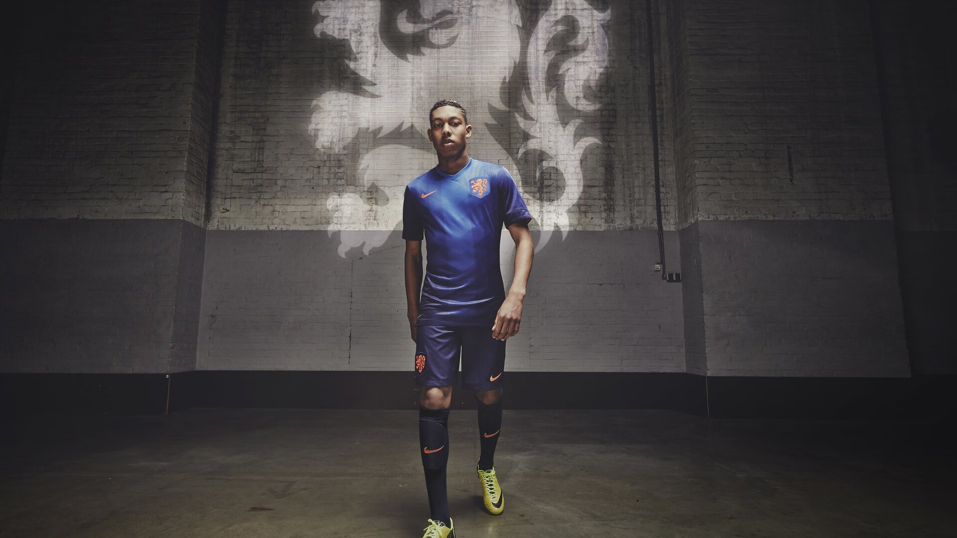 裁判因寒冷提前吹哨，墨西哥队抗议成功，墨西哥立场